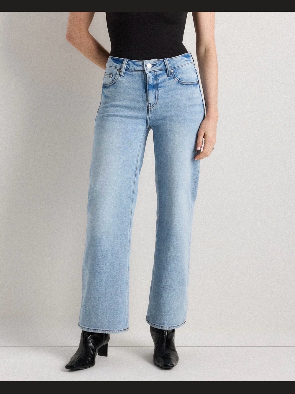 Quince Luna Stretch Relaxed Straight Jeans in Cool Blue Size 28 Womens